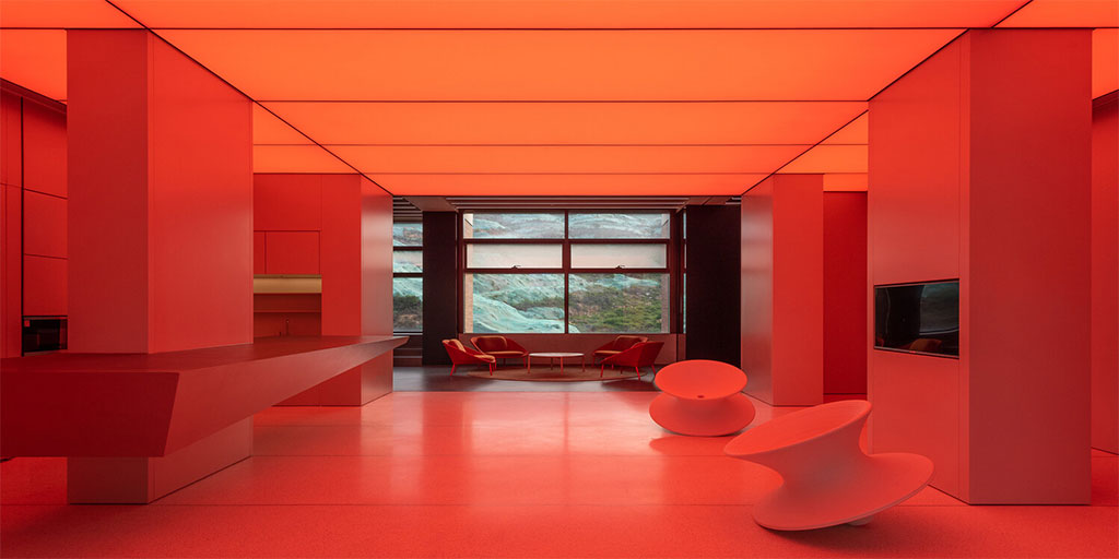 COLOR